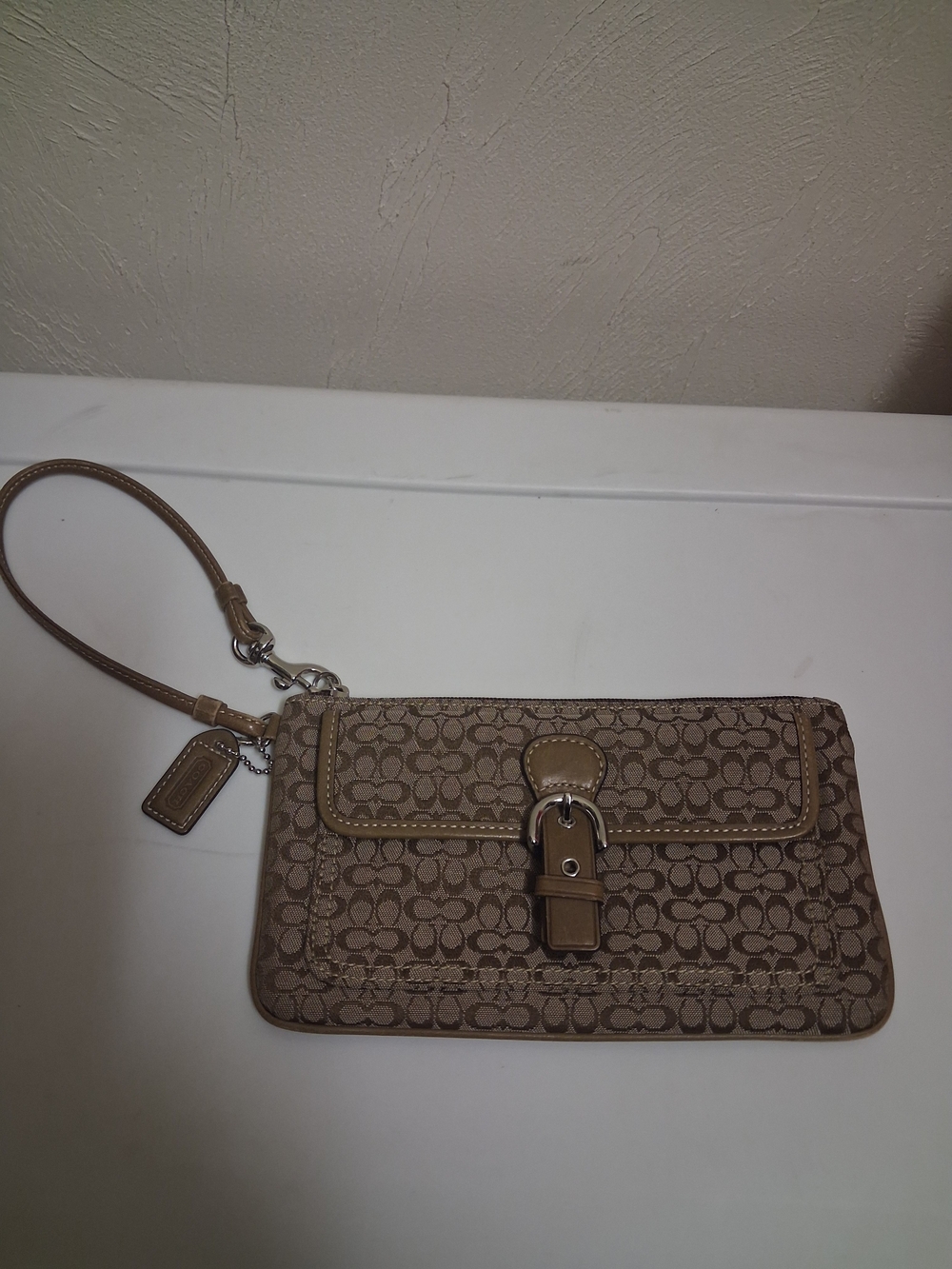Coach  Soho Signature Buckle Canvas Tan Wristlet Clutch